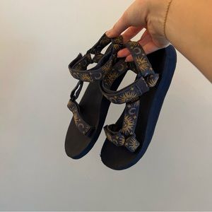 Teva moon sandals
